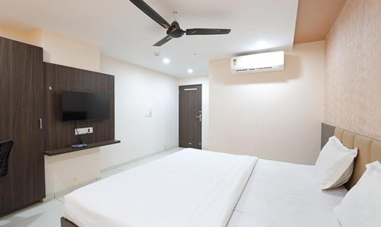 Fabhotel The Heaven Ahmedabad Exterior foto